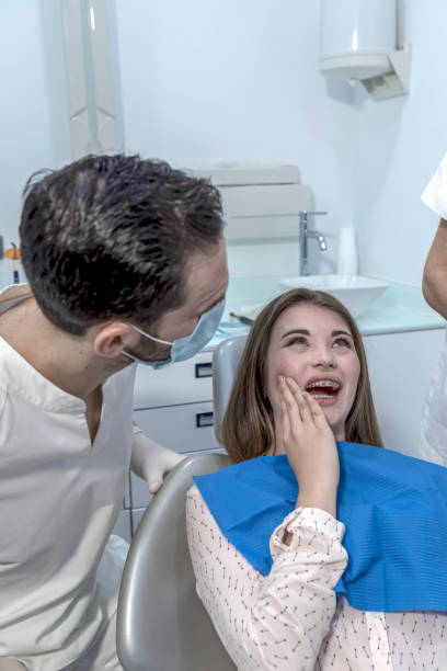 Best Cracked Tooth Emergency Dentist  in Baywood, NY